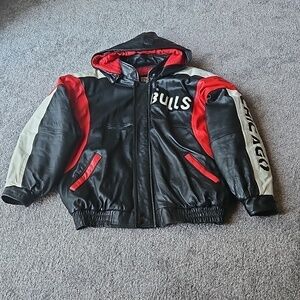 Yellow Wings Men's 100% Leather Styled in Italy Chicago Bulls Jacket  Pre-owned